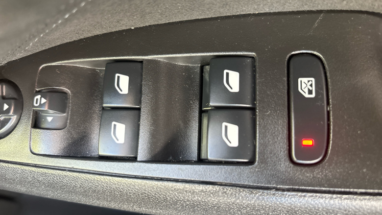 Vauxhall Crossland 1.2 Turbo Ultimate 5dr Petrol Hatchback